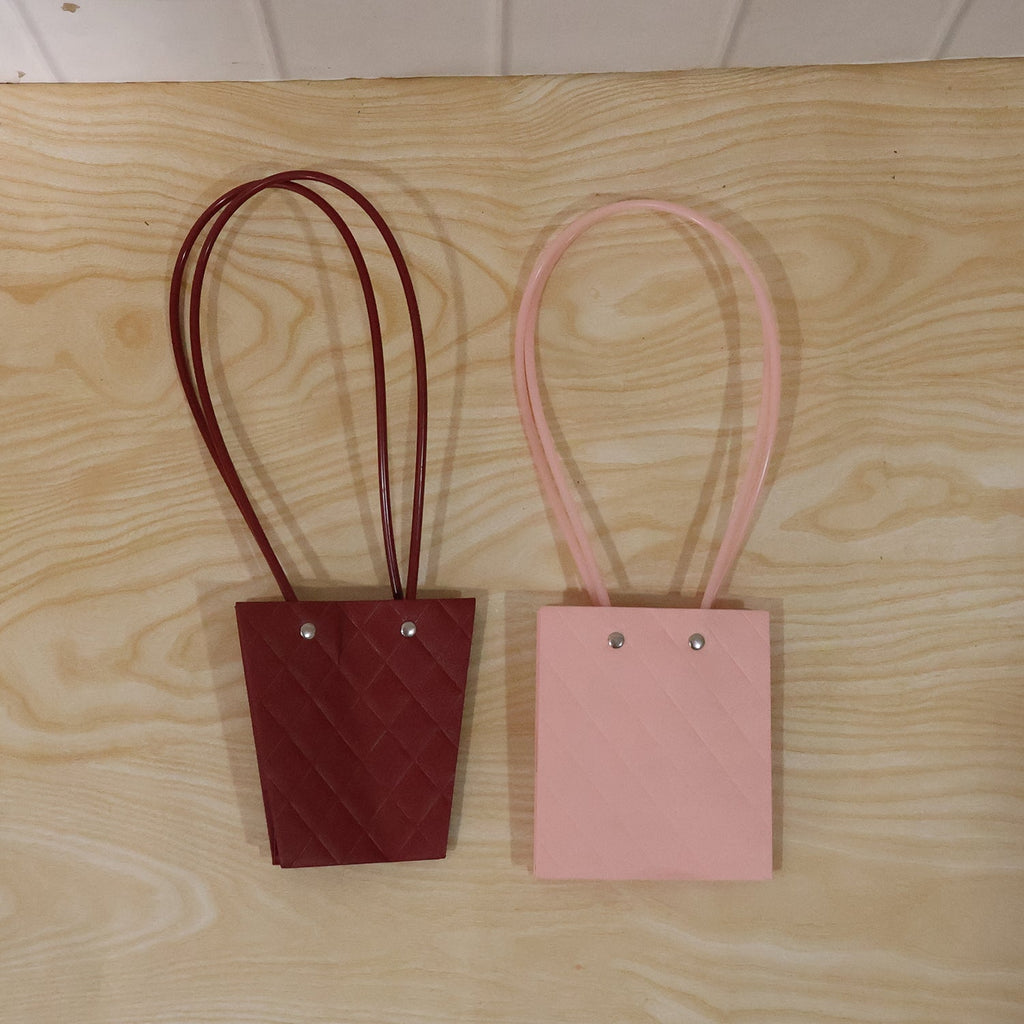 Stylish Foldable Flower Packaging Bag With Handle For Bouquet And Gifting (1 Pc)